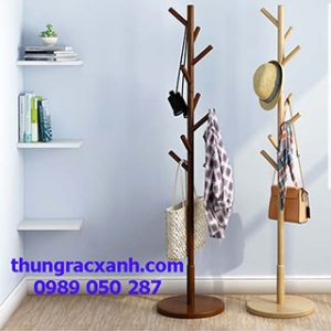 Cây treo quần áo gỗ đa dạng về mẫu mã