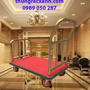 Xe đẩy hành lý là vật dụng không thể thiếu trong nhà hàng, khách sạn